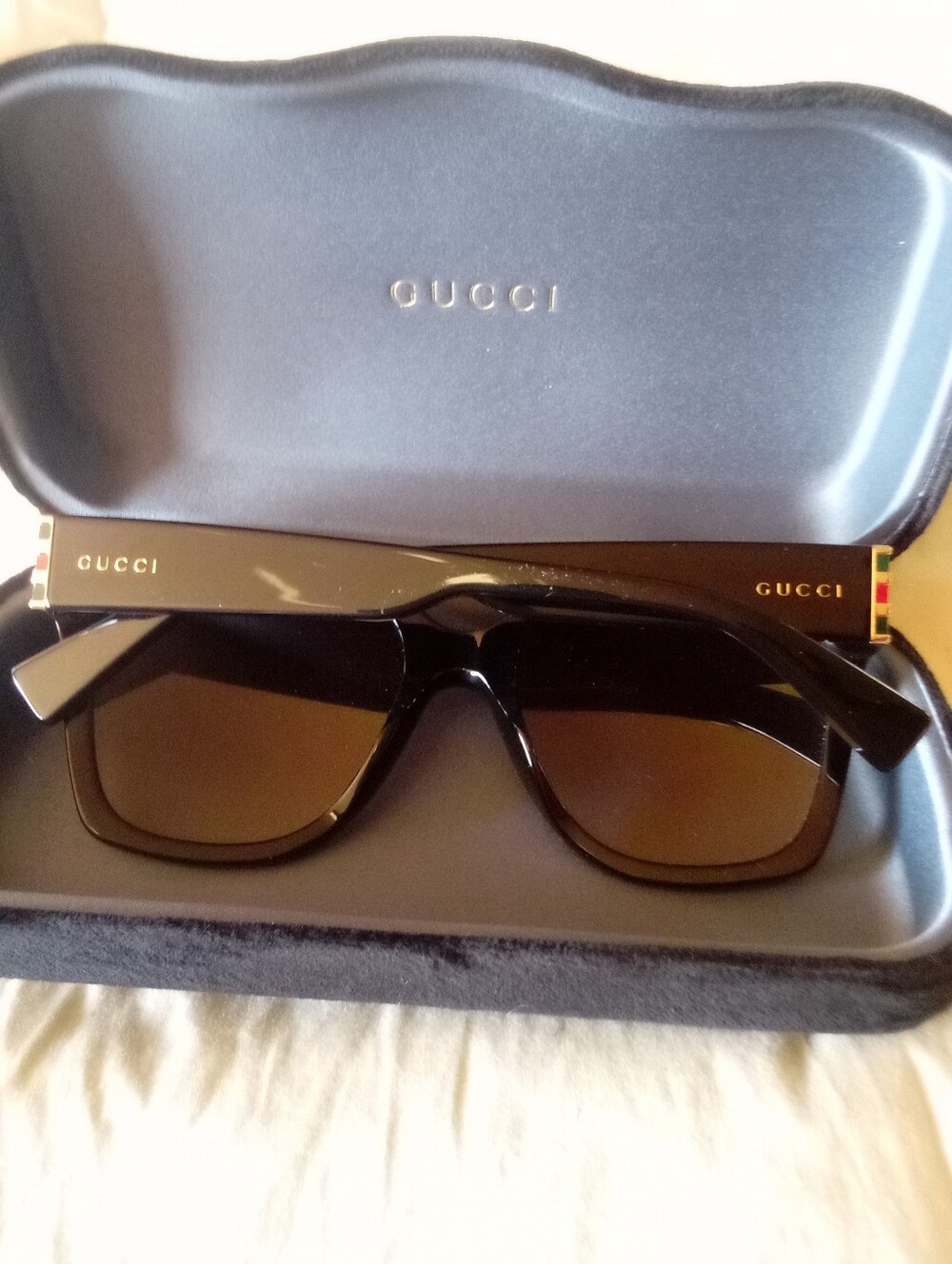 Gucci GG0459S 001 Black Grey Gradient Sunglasses 54mm - Picture 2 of 2